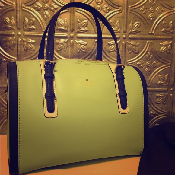 Kate spade tote includes matching wallet