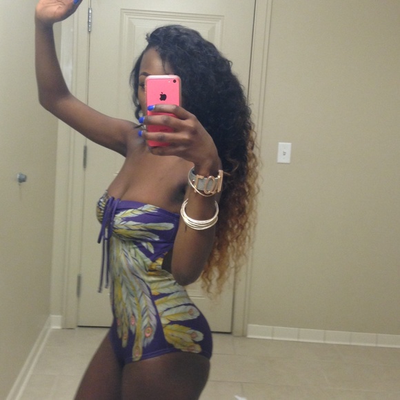 Bathing suit - Picture 3 of 4