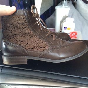 Brown Crotchet Booties