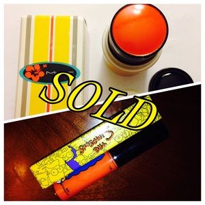 Bundle for @moonlitthrift