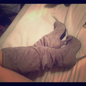 High heel suede boots
