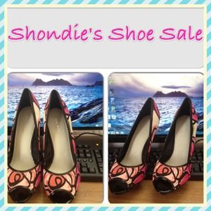 Nine West (your divine) Red multicolored heels