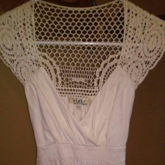 Off white top