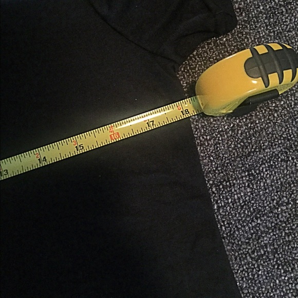 Angel black cut- MEDIUM - Picture 3 of 3