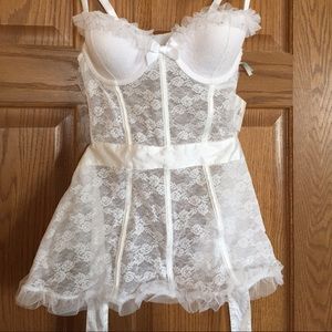 Sold-Victoria's Secret Bridal Lingerie Set NWT 36B
