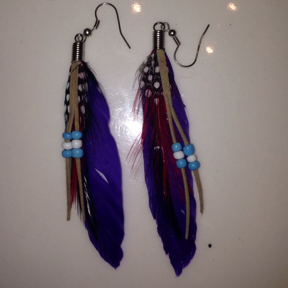 PURPLE FEATHER EARRINGS