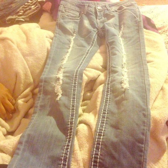 New, never worn light blue jeans. - Picture 1 of 1