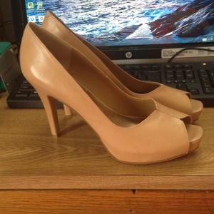 Beige Nine West Heels