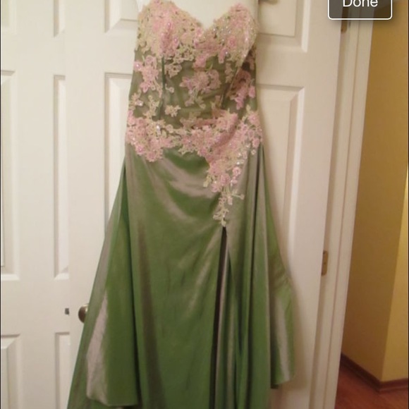 Jovani Formal Gown