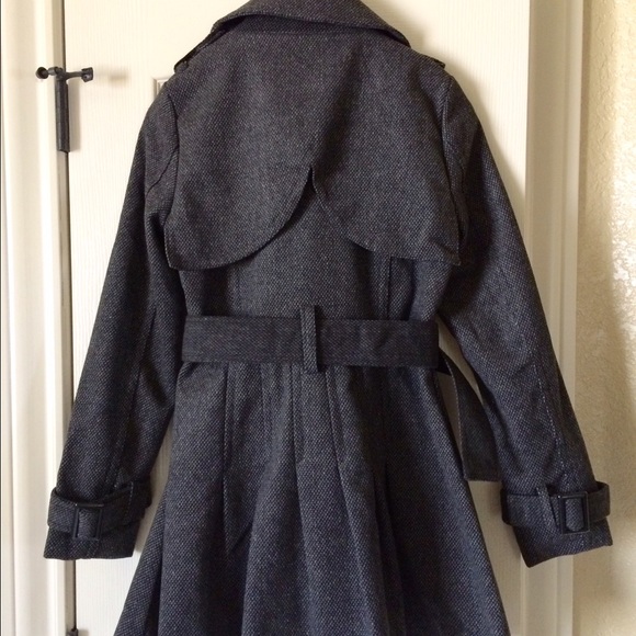 Coat ❄️ - Picture 2 of 4