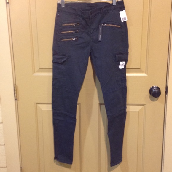 J Brand cargo