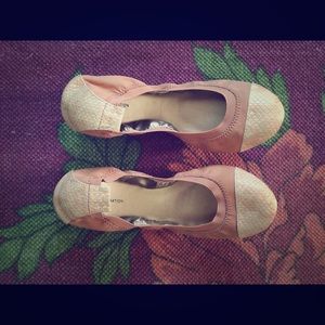 BCBG closed toe sandal