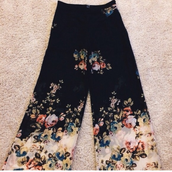 Floral palazzo pants