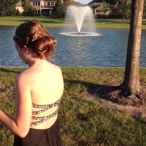 PROM/HOMECOMING DRESS - Picture 4 of 4