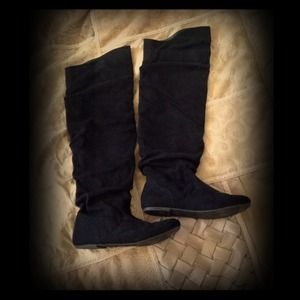 Black Thigh High Boots!!