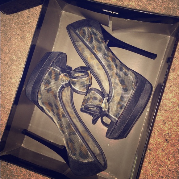 Never Been worn
