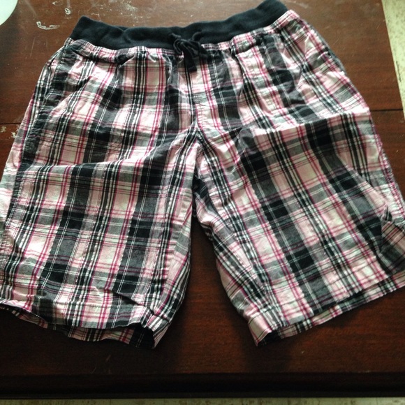 Zoey & Beth plaid shorts