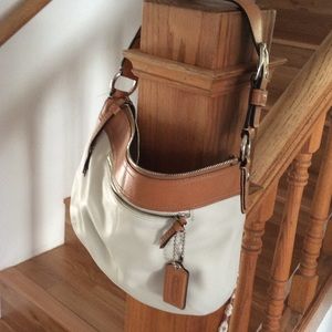 Coach shoulder bag, perfect white & brown leather