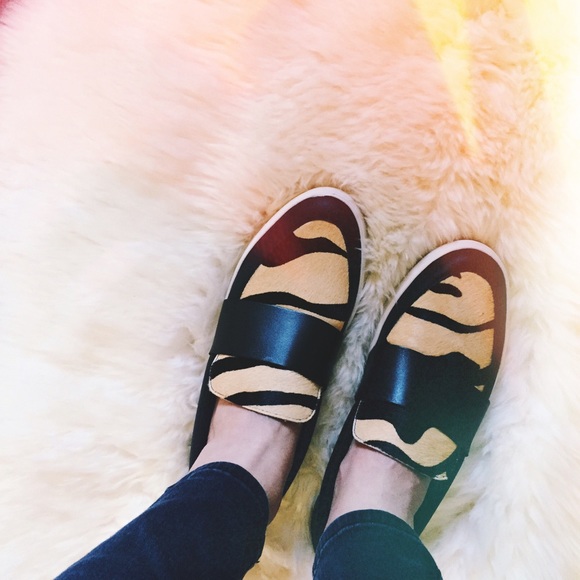 ❌SOLD❌Loeffler Randall Slip Ons - Picture 2 of 3