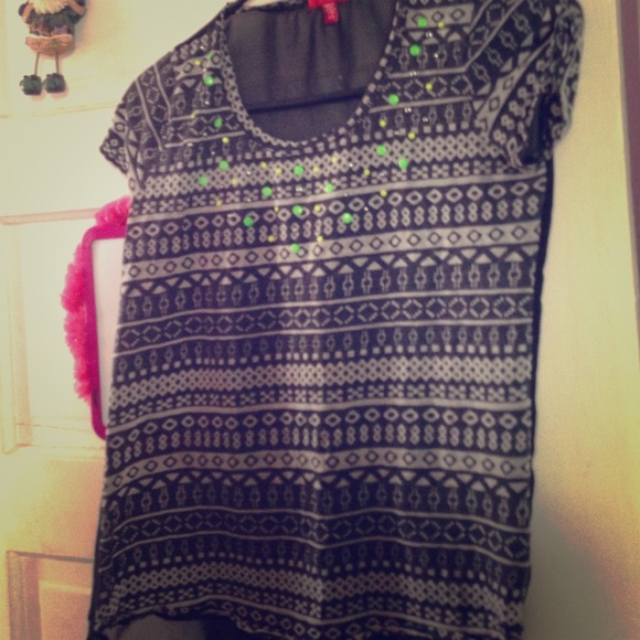 Cute tribal design top
