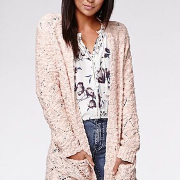 Kendall & Kylie Pointelle Sweater. Pastel Pink.