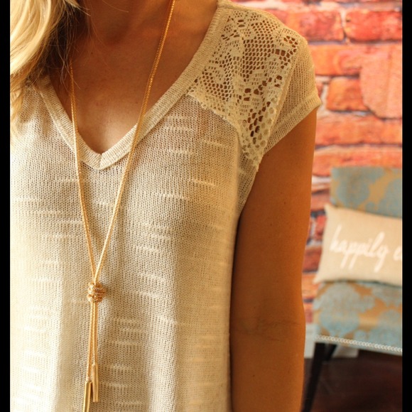 Lace shoulder beige burnout tiered hem tunic - Picture 3 of 3