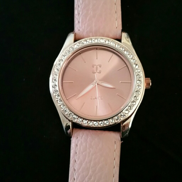Rose gold watch - Picture 2 of 4