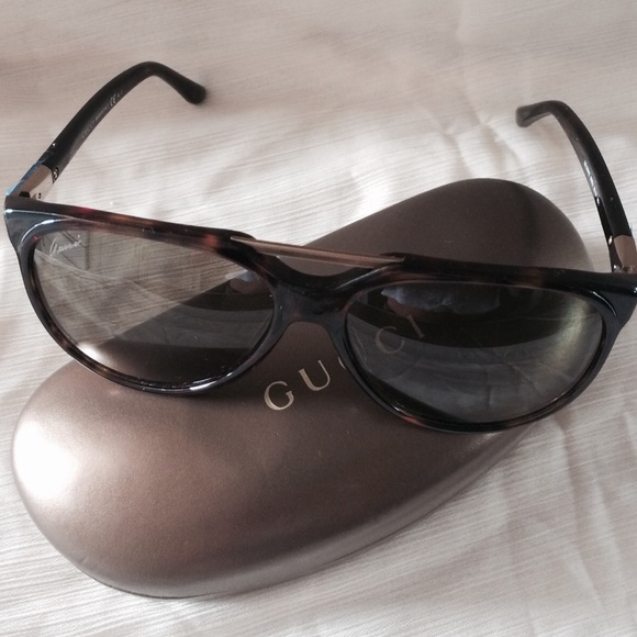 Gucci sunglasses main image 4