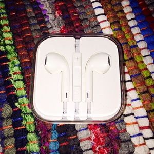 Apple EarPods