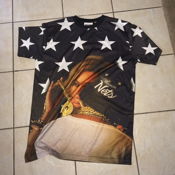 The Carters, runs small!