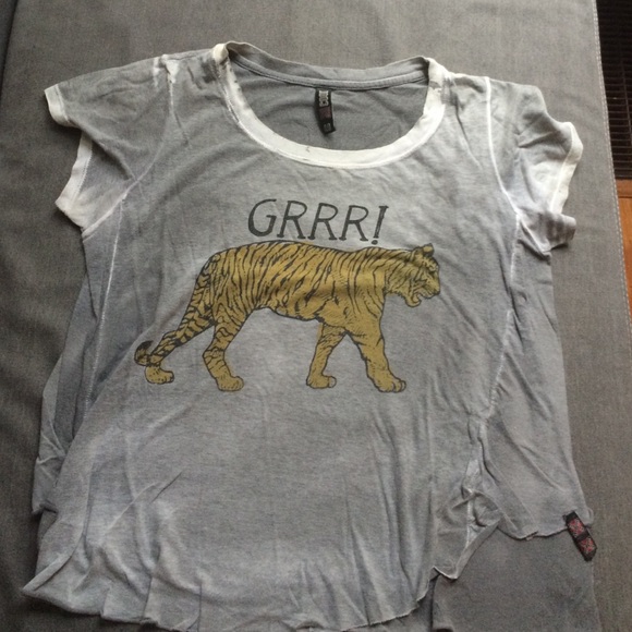 Tiger tshirt