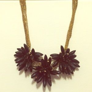 Statement necklace
