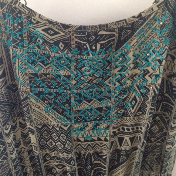 Romper - Picture 3 of 3