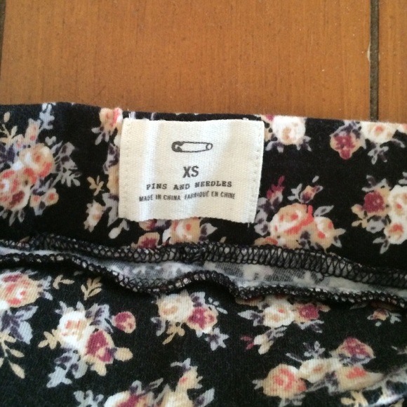 Urban Outfitters Floral Circle Skirt - Picture 2 of 4