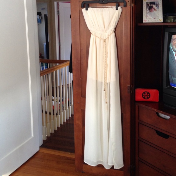 Ivory strapless dress from Montauk NY boutique.
