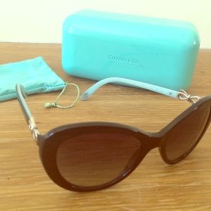 TIFFANY CAT-EYE BOW SUNGLASSES