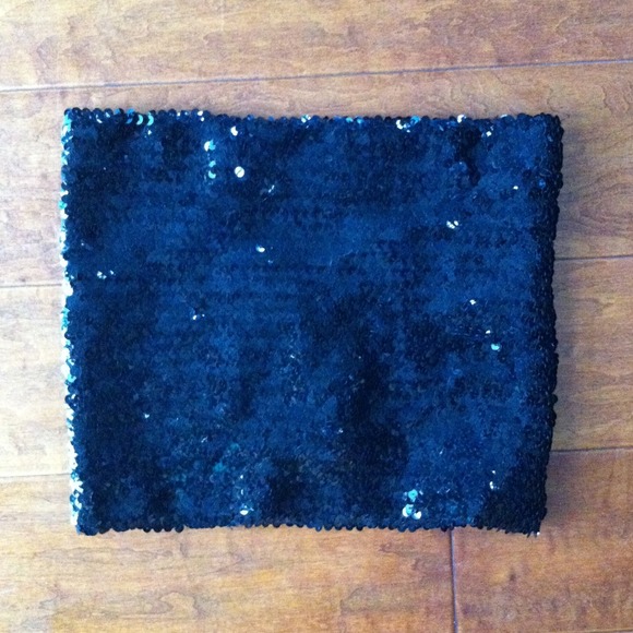 Super Stretchy Sequin Skirt!