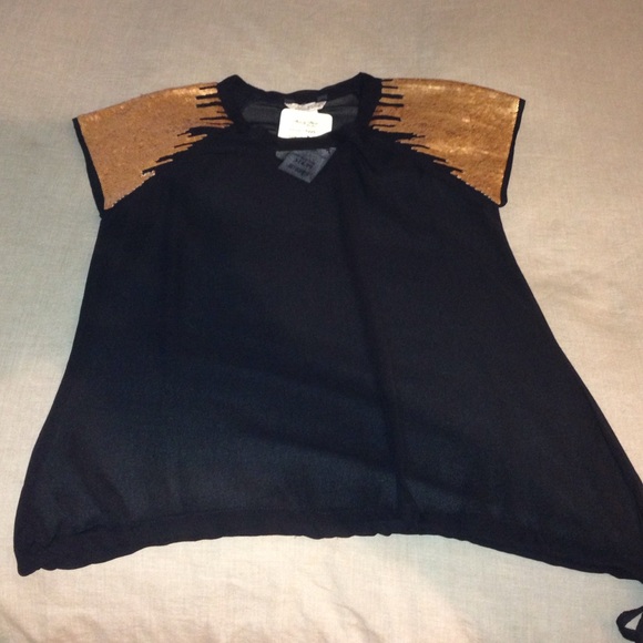 Black dress up blouse.
