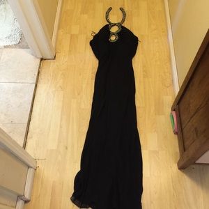 Change black evening dress sz6