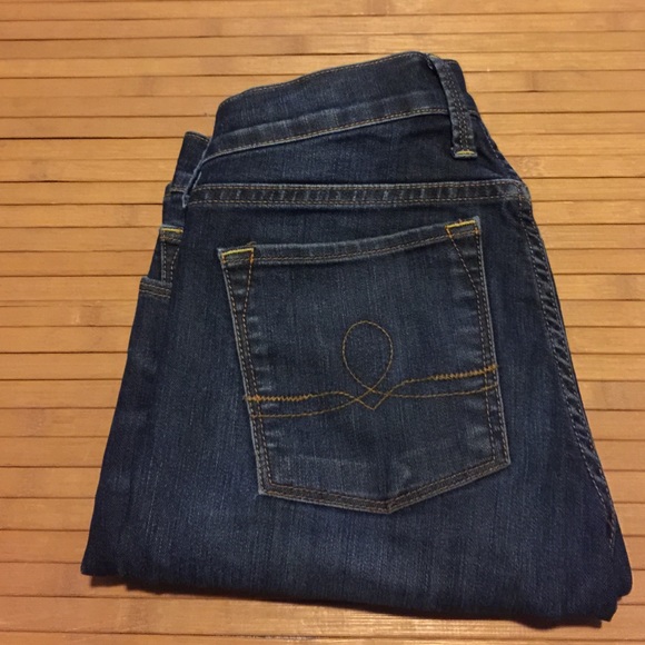 Lucky brand jeans size 2 Sophia boot style. - Picture 1 of 2