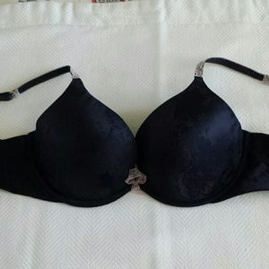 Victoria'sSecretVerySexyPushupBra
