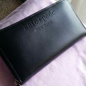 Kate Spade Zip Wallet