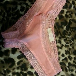 Pink vs thong
