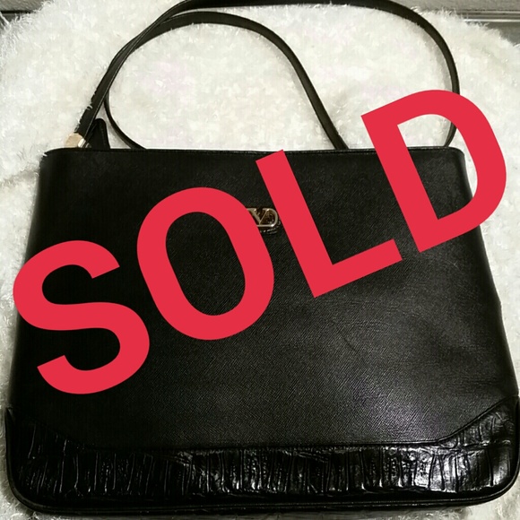Authentic Vintage Valentino Shoulder bag