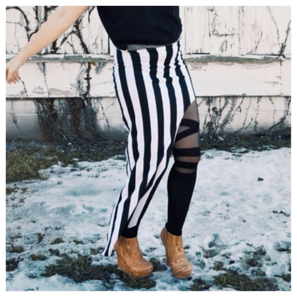 S O L D - Picture 3 of 3