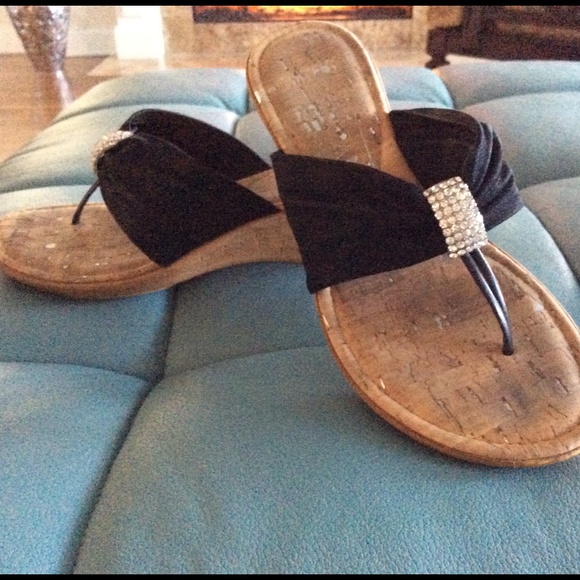 Shoes - Picture 2 of 4