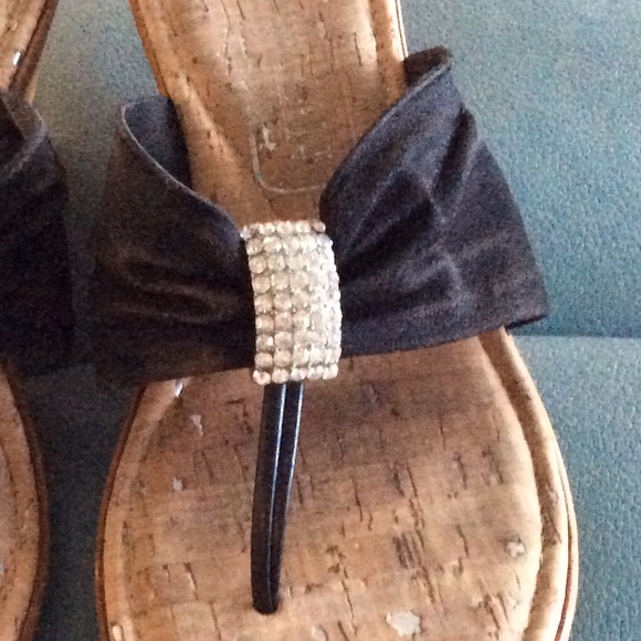 Shoes - Picture 4 of 4