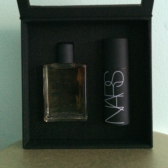NARS Set