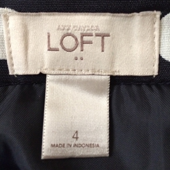 🚫BUNDLED🚫LOFT Outlet Navy Polka Dot Pencil Skirt - Picture 3 of 4