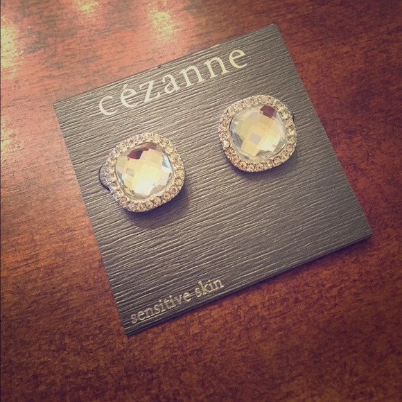 Flashy earrings